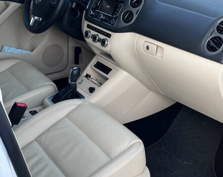 Белый Фольксваген Тигуан, объемом двигателя 1.98 л и пробегом 244 тыс. км за 13500 $, фото 16 на Automoto.ua