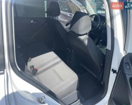 Белый Фольксваген Тигуан, объемом двигателя 1.98 л и пробегом 220 тыс. км за 12850 $, фото 11 на Automoto.ua