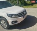 Белый Фольксваген Тигуан, объемом двигателя 1.98 л и пробегом 303 тыс. км за 11000 $, фото 1 на Automoto.ua