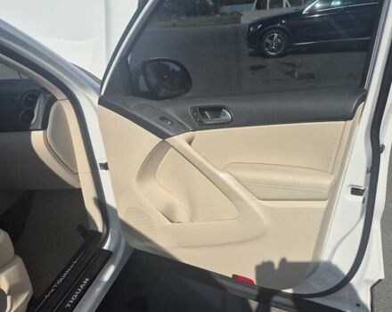 Белый Фольксваген Тигуан, объемом двигателя 1.98 л и пробегом 261 тыс. км за 11500 $, фото 11 на Automoto.ua