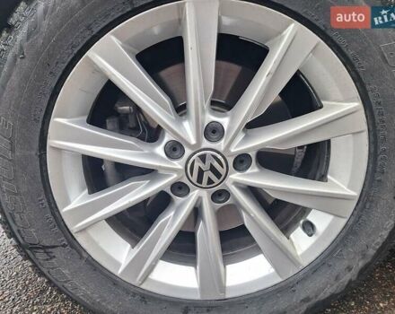 Білий Фольксваген Тігуан, об'ємом двигуна 2 л та пробігом 107 тис. км за 17000 $, фото 21 на Automoto.ua
