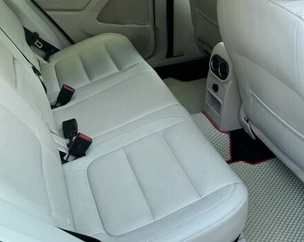 Білий Фольксваген Тігуан, об'ємом двигуна 2 л та пробігом 302 тис. км за 10500 $, фото 14 на Automoto.ua