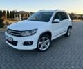 Белый Фольксваген Тигуан, объемом двигателя 2 л и пробегом 193 тыс. км за 8000 $, фото 1 на Automoto.ua