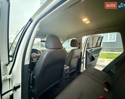 Белый Фольксваген Тигуан, объемом двигателя 1.98 л и пробегом 143 тыс. км за 9999 $, фото 17 на Automoto.ua