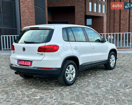Белый Фольксваген Тигуан, объемом двигателя 1.98 л и пробегом 199 тыс. км за 11499 $, фото 11 на Automoto.ua