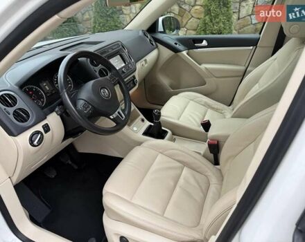 Белый Фольксваген Тигуан, объемом двигателя 2 л и пробегом 142 тыс. км за 12999 $, фото 19 на Automoto.ua