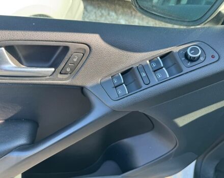 Білий Фольксваген Тігуан, об'ємом двигуна 2 л та пробігом 202 тис. км за 9200 $, фото 5 на Automoto.ua