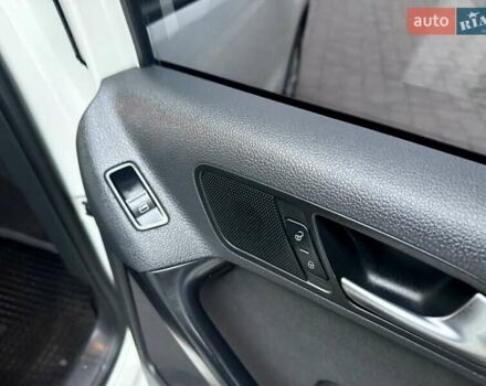 Белый Фольксваген Тигуан, объемом двигателя 1.98 л и пробегом 143 тыс. км за 9999 $, фото 13 на Automoto.ua