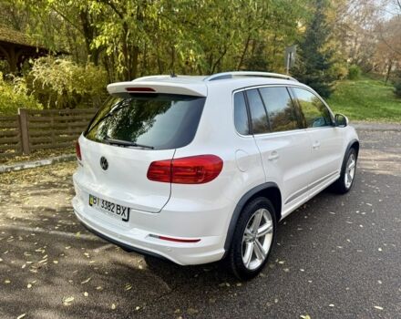 Белый Фольксваген Тигуан, объемом двигателя 2 л и пробегом 35 тыс. км за 21500 $, фото 5 на Automoto.ua