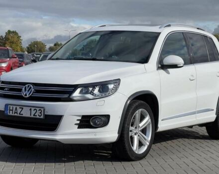 Белый Фольксваген Тигуан, объемом двигателя 2 л и пробегом 121 тыс. км за 8800 $, фото 1 на Automoto.ua