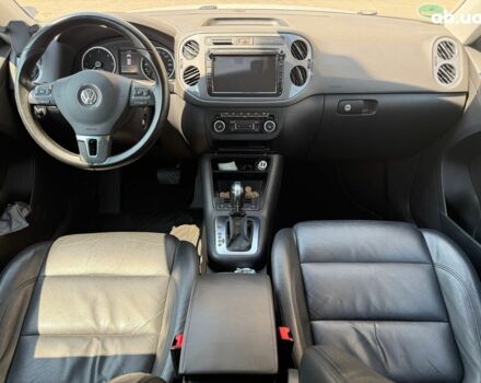 Білий Фольксваген Тігуан, об'ємом двигуна 2 л та пробігом 250 тис. км за 16490 $, фото 14 на Automoto.ua