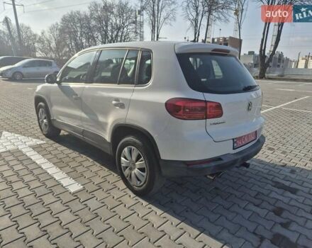 Белый Фольксваген Тигуан, объемом двигателя 1.97 л и пробегом 156 тыс. км за 9999 $, фото 7 на Automoto.ua