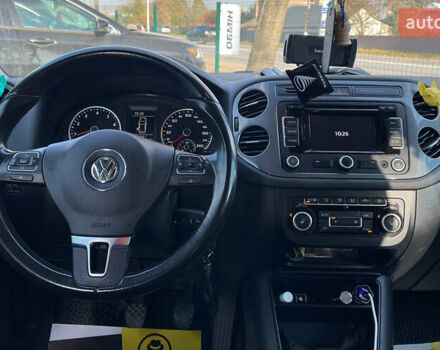 Білий Фольксваген Тігуан, об'ємом двигуна 1.39 л та пробігом 270 тис. км за 13999 $, фото 9 на Automoto.ua