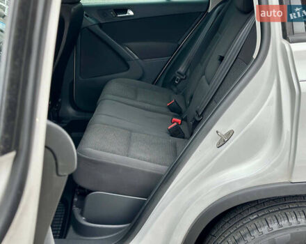 Белый Фольксваген Тигуан, объемом двигателя 1.98 л и пробегом 160 тыс. км за 11000 $, фото 8 на Automoto.ua