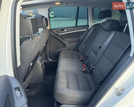 Белый Фольксваген Тигуан, объемом двигателя 1.97 л и пробегом 245 тыс. км за 12999 $, фото 31 на Automoto.ua