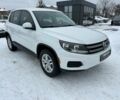 Білий Фольксваген Тігуан, об'ємом двигуна 2 л та пробігом 201 тис. км за 10300 $, фото 2 на Automoto.ua
