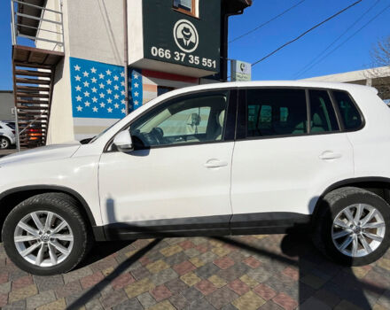 Білий Фольксваген Тігуан, об'ємом двигуна 2 л та пробігом 217 тис. км за 11500 $, фото 3 на Automoto.ua