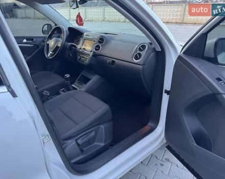 Белый Фольксваген Тигуан, объемом двигателя 1.97 л и пробегом 245 тыс. км за 12999 $, фото 46 на Automoto.ua