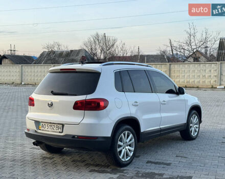 Белый Фольксваген Тигуан, объемом двигателя 1.97 л и пробегом 245 тыс. км за 12999 $, фото 4 на Automoto.ua