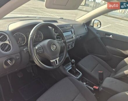 Белый Фольксваген Тигуан, объемом двигателя 1.97 л и пробегом 156 тыс. км за 9999 $, фото 10 на Automoto.ua