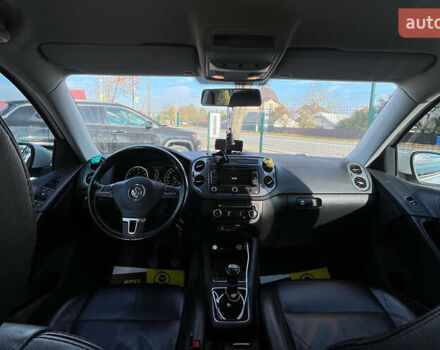 Білий Фольксваген Тігуан, об'ємом двигуна 1.39 л та пробігом 270 тис. км за 13999 $, фото 7 на Automoto.ua