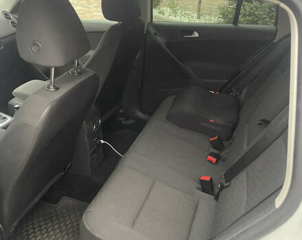 Белый Фольксваген Тигуан, объемом двигателя 1.98 л и пробегом 198 тыс. км за 10800 $, фото 14 на Automoto.ua