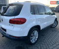 Белый Фольксваген Тигуан, объемом двигателя 2 л и пробегом 248 тыс. км за 9999 $, фото 2 на Automoto.ua