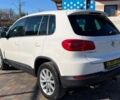 Білий Фольксваген Тігуан, об'ємом двигуна 2 л та пробігом 217 тис. км за 11500 $, фото 4 на Automoto.ua