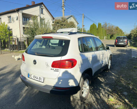 Белый Фольксваген Тигуан, объемом двигателя 1.99 л и пробегом 238 тыс. км за 15600 $, фото 3 на Automoto.ua
