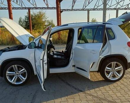 Белый Фольксваген Тигуан, объемом двигателя 1.98 л и пробегом 285 тыс. км за 12500 $, фото 2 на Automoto.ua