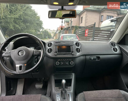 Білий Фольксваген Тігуан, об'ємом двигуна 1.97 л та пробігом 270 тис. км за 17300 $, фото 18 на Automoto.ua