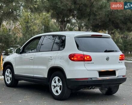 Белый Фольксваген Тигуан, объемом двигателя 1.98 л и пробегом 190 тыс. км за 10900 $, фото 7 на Automoto.ua