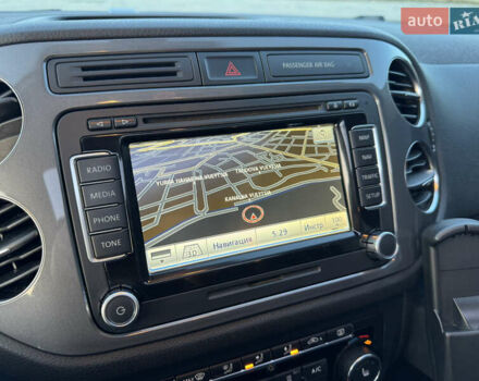 Белый Фольксваген Тигуан, объемом двигателя 1.97 л и пробегом 245 тыс. км за 12999 $, фото 28 на Automoto.ua