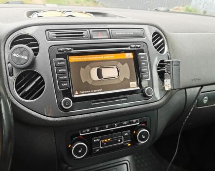 Белый Фольксваген Тигуан, объемом двигателя 2 л и пробегом 219 тыс. км за 14900 $, фото 12 на Automoto.ua