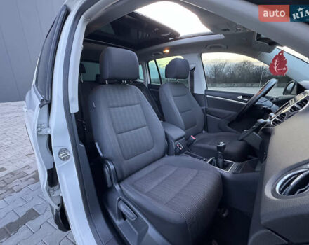 Белый Фольксваген Тигуан, объемом двигателя 1.97 л и пробегом 245 тыс. км за 12999 $, фото 45 на Automoto.ua