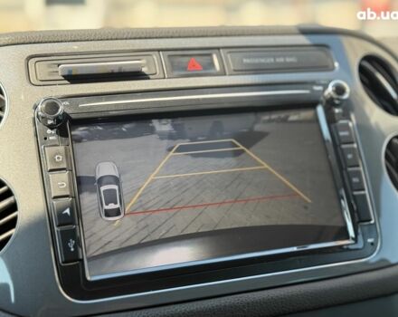 Білий Фольксваген Тігуан, об'ємом двигуна 2 л та пробігом 250 тис. км за 16490 $, фото 30 на Automoto.ua