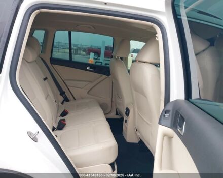 Белый Фольксваген Тигуан, объемом двигателя 2 л и пробегом 115 тыс. км за 9500 $, фото 9 на Automoto.ua