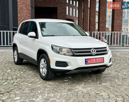 Белый Фольксваген Тигуан, объемом двигателя 1.98 л и пробегом 160 тыс. км за 11000 $, фото 1 на Automoto.ua
