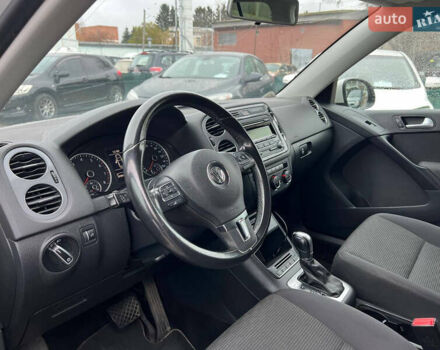 Белый Фольксваген Тигуан, объемом двигателя 2 л и пробегом 199 тыс. км за 12200 $, фото 13 на Automoto.ua