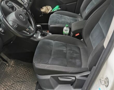 Белый Фольксваген Тигуан, объемом двигателя 2 л и пробегом 219 тыс. км за 14900 $, фото 10 на Automoto.ua