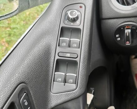 Белый Фольксваген Тигуан, объемом двигателя 2 л и пробегом 219 тыс. км за 14900 $, фото 5 на Automoto.ua