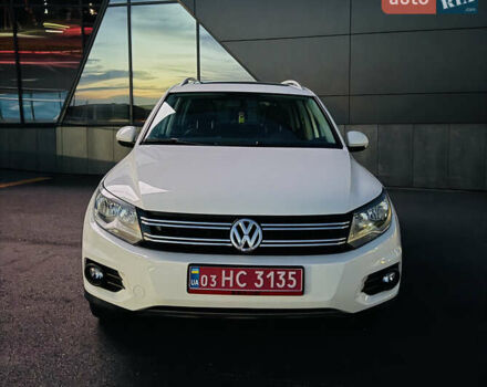 Белый Фольксваген Тигуан, объемом двигателя 0 л и пробегом 210 тыс. км за 11500 $, фото 1 на Automoto.ua