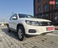 Белый Фольксваген Тигуан, объемом двигателя 1.97 л и пробегом 156 тыс. км за 9999 $, фото 2 на Automoto.ua
