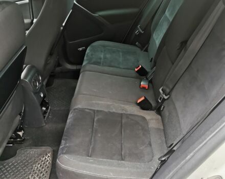 Белый Фольксваген Тигуан, объемом двигателя 2 л и пробегом 219 тыс. км за 14900 $, фото 9 на Automoto.ua