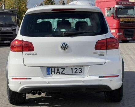 Белый Фольксваген Тигуан, объемом двигателя 2 л и пробегом 121 тыс. км за 8800 $, фото 7 на Automoto.ua