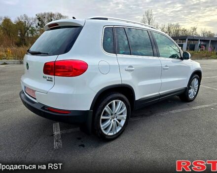 Білий Фольксваген Тігуан, об'ємом двигуна 2 л та пробігом 263 тис. км за 12300 $, фото 3 на Automoto.ua