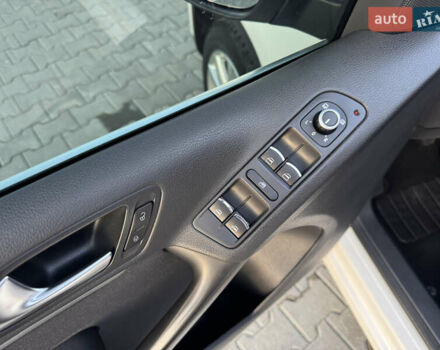 Белый Фольксваген Тигуан, объемом двигателя 1.97 л и пробегом 245 тыс. км за 12999 $, фото 16 на Automoto.ua