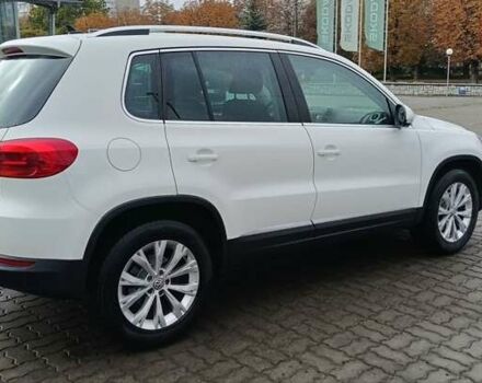Белый Фольксваген Тигуан, объемом двигателя 2 л и пробегом 95 тыс. км за 17900 $, фото 5 на Automoto.ua