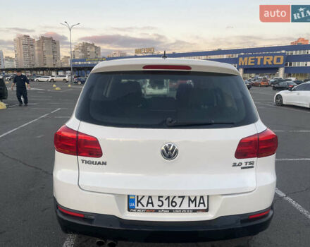 Белый Фольксваген Тигуан, объемом двигателя 1.98 л и пробегом 208 тыс. км за 10800 $, фото 6 на Automoto.ua