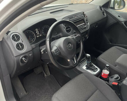 Белый Фольксваген Тигуан, объемом двигателя 1.98 л и пробегом 198 тыс. км за 10800 $, фото 10 на Automoto.ua